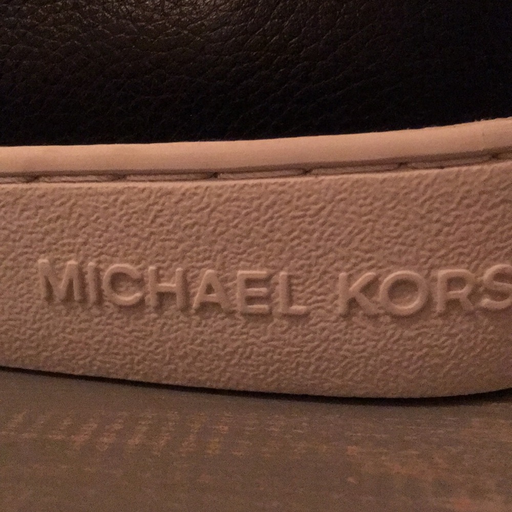 LAST PAIR! Michael Kors leather sneakers - Picture 4 of 8